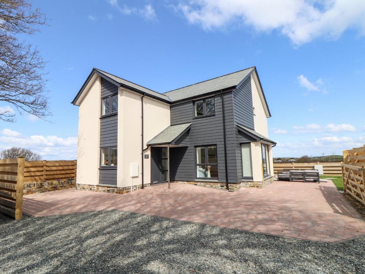 Villa Amal Anpras Tintagel Exterior foto